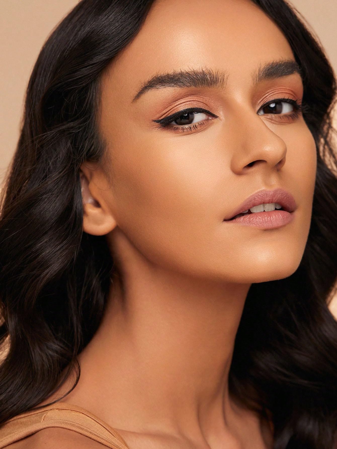 SHEGLAM Sun Sculpt Cool Toned Liquid Contour Stick Maquillaje bronceador en crema de larga duración - Miel cálida