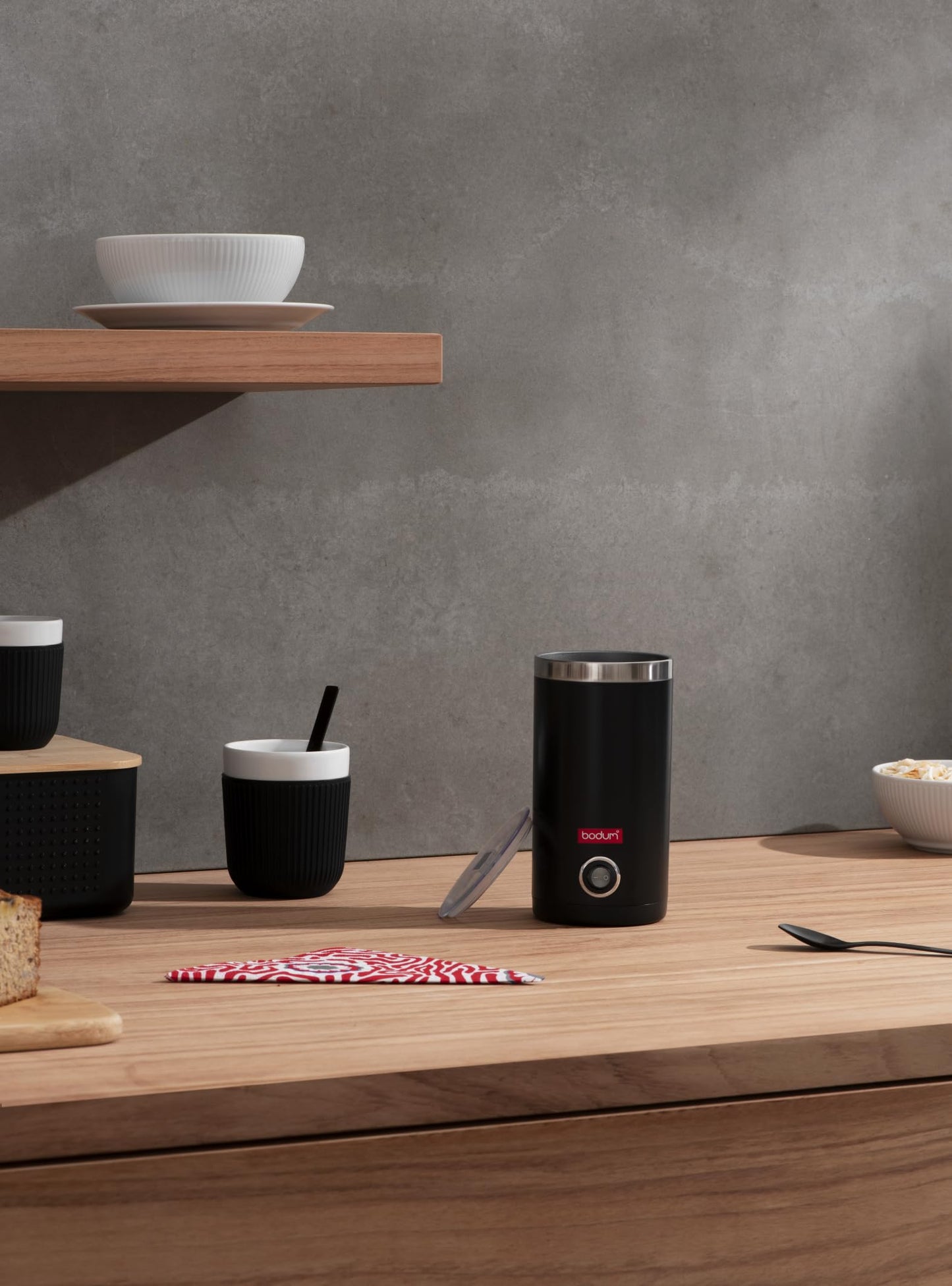 bodum - Espumador de leche eléctrico Bistro 11870-01US, 10 onzas, negro
