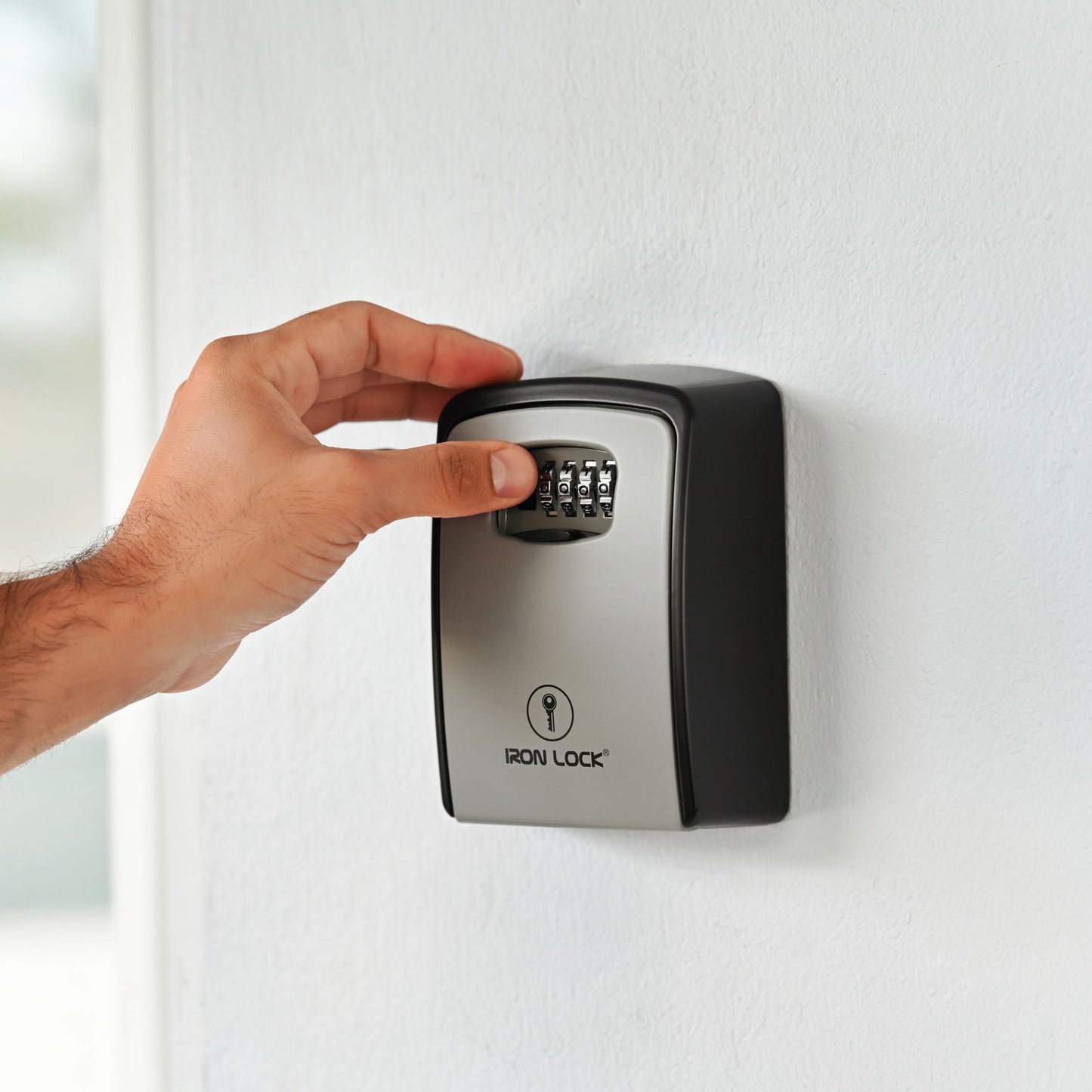 Iron Lock – Caja de cerradura de combinación de 4 dígitos, caja de bloqueo de llave montada en la pared, caja de seguridad impermeable para interiores y exteriores, interruptor A/B, Gris-XXL