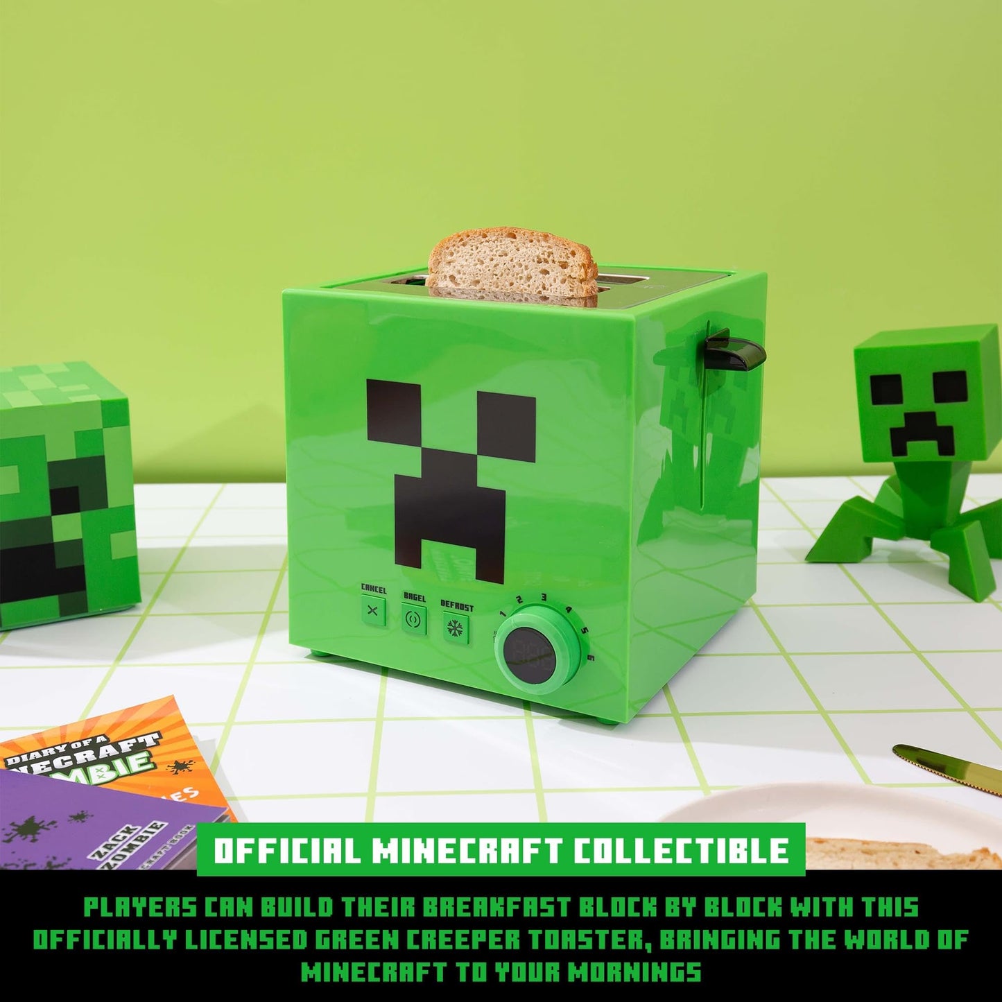 Minecraft Green Creeper Tostadora de 2 rebanadas para panecillos, gofres y panes, cuenta con 6 ajustes con opción de descongelación, símbolo de enredadera en pan