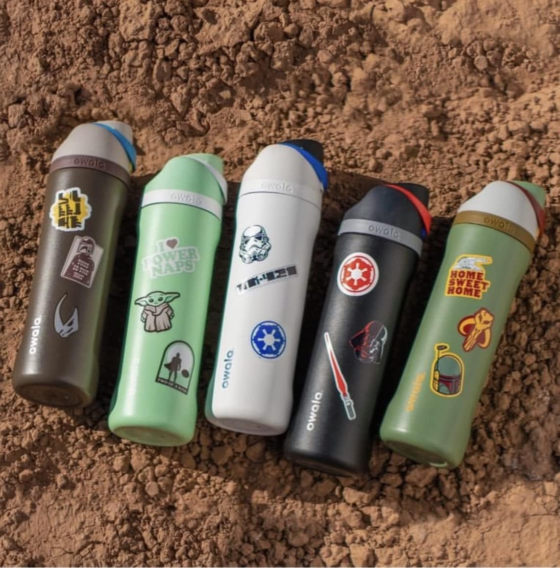 Owala Star Wars FreeSip - Botella de agua aislada de acero inoxidable con popote, botella de agua deportiva sin BPA, ideal para viajes, 24 onzas, Stormtrooper