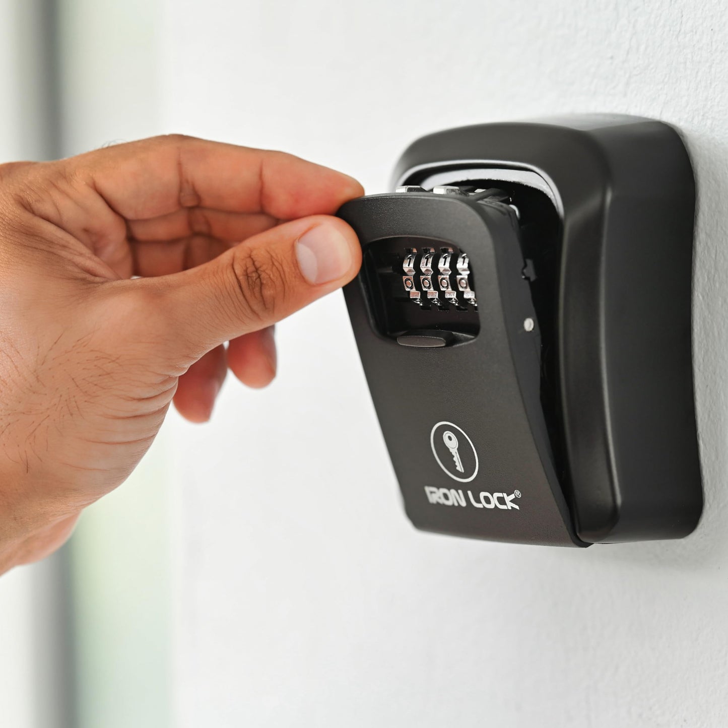 Iron Lock® - Caja de bloqueo de llaves para llaves de 4 dígitos combinación con código reajustable con interruptor A B para interiores y exteriores, impermeable, para llaves de casa de repuesto, 5