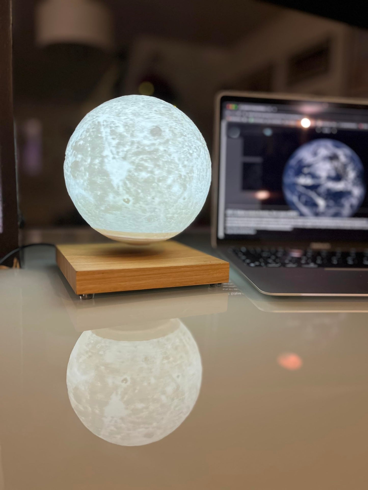 CRINN LUNA GRANDE. Lámpara de levitación magnética.