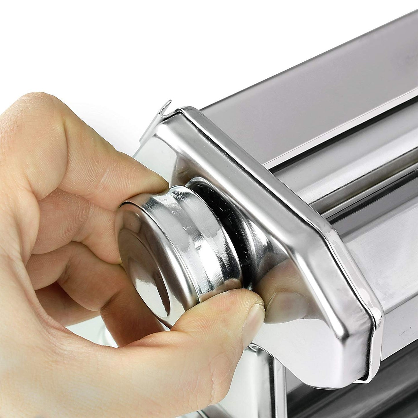 Máquina para hacer pasta manual GOURMEX de acero inoxidable con ajustes de grosor, perfecta para espaguetis y fettuccini caseros profesionales. Incluye mango y abrazadera extraíbles (Plata)