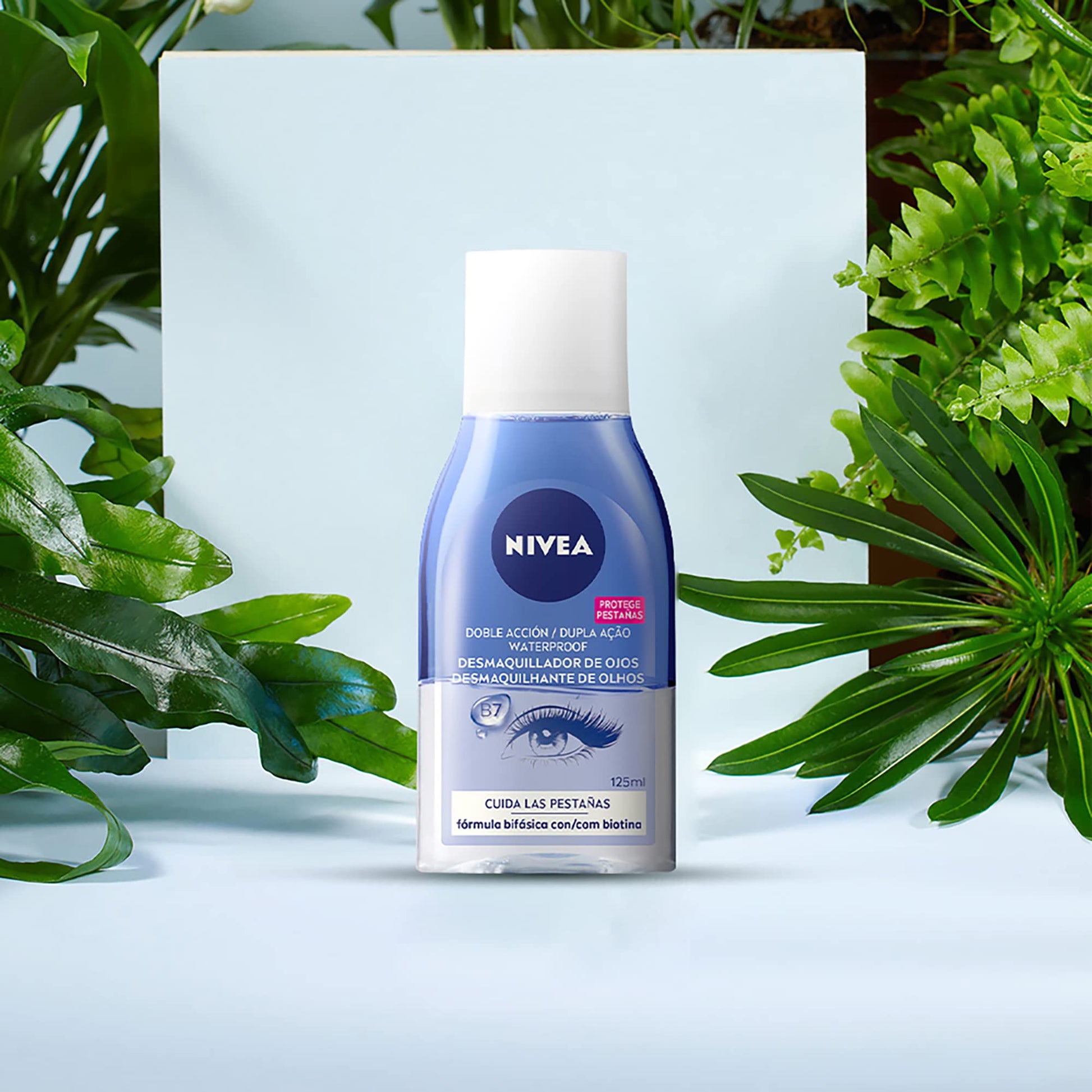NIVEA Crema Corporal Humectante Protección Solar (400 ml) l + Desmaquillante facial Bifásico de Ojos (125 ml)