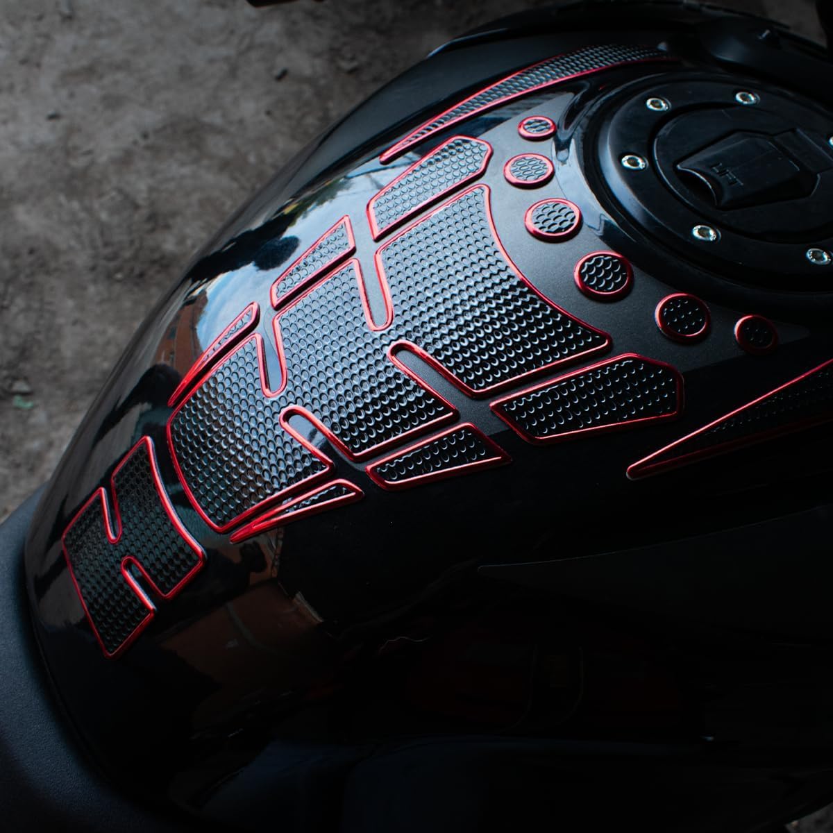 Protector de Gasolina para Moto VMINGO Rojo con Relieve