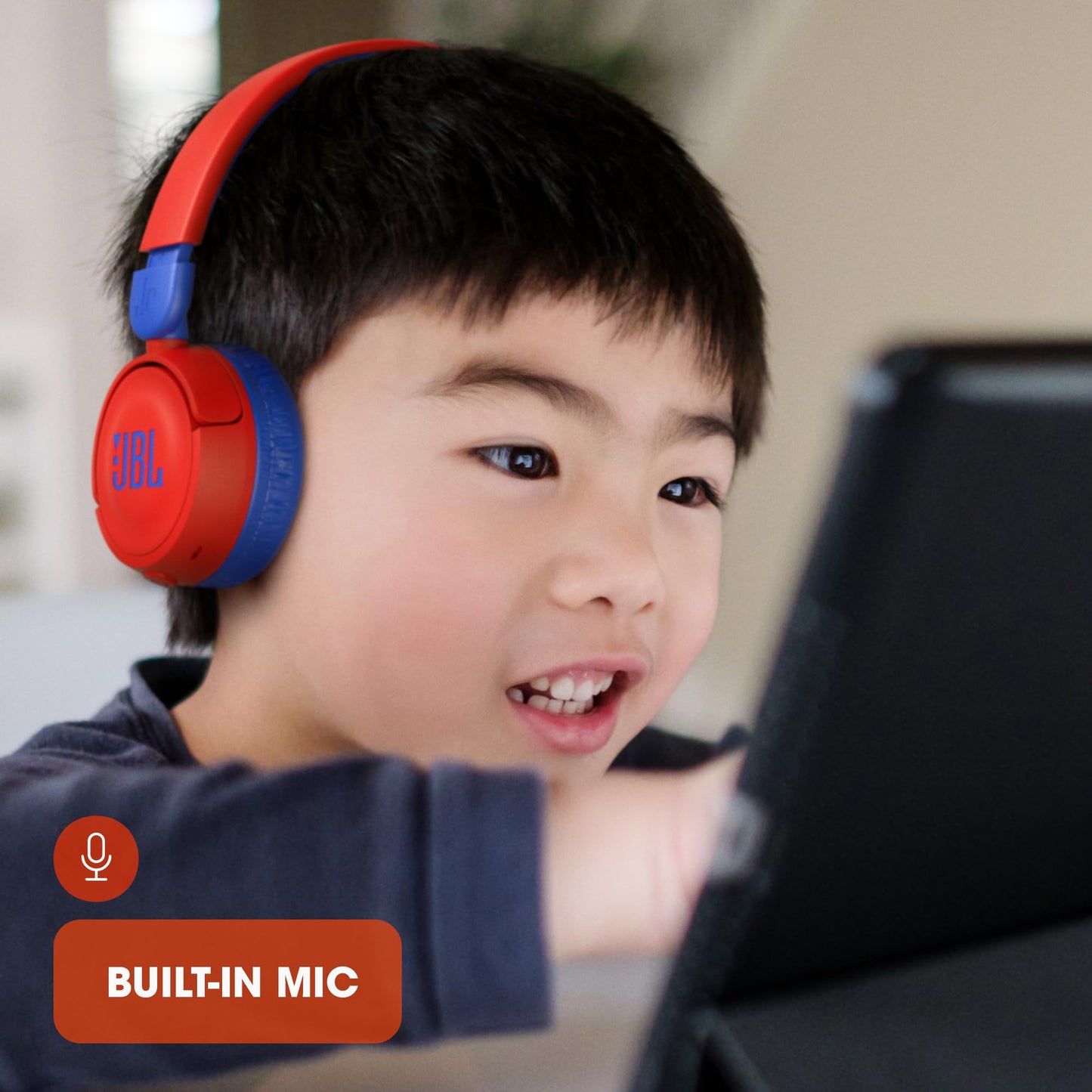 JBL JR310 Audífonos para Niños con Mic/Control, Drivers de 32mm, Conector 3.5mm, Cable Antienredos - Rojo