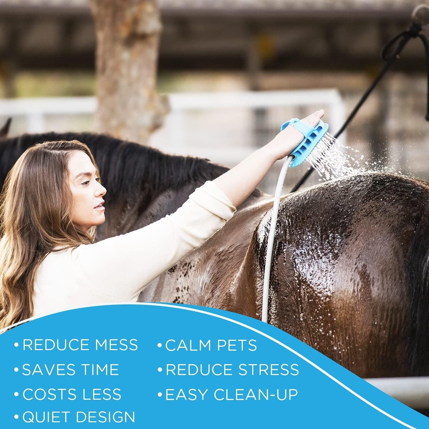Aquapaw 5 en 1 Herramienta de baño de caballos y peine de curry para lavar, rociar, fregar, masajear y arreglar | Incluye manguera de jardín de 3 pies y adaptador | 1 tamaño para todos, ideal para caballos, ganado y perros grandes