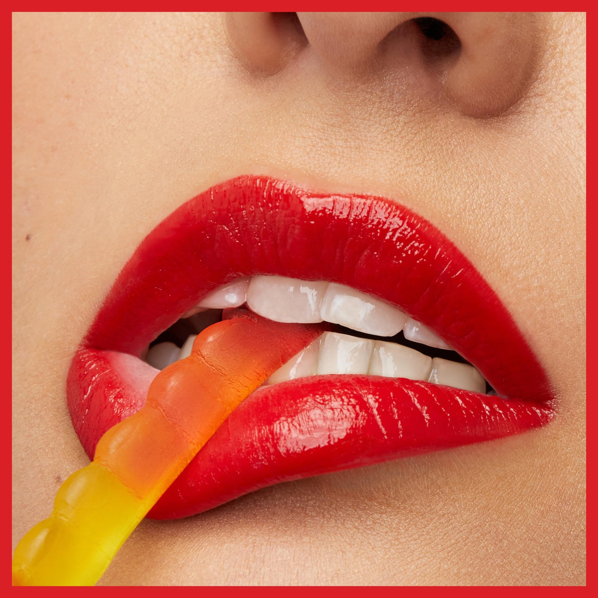 Maybelline Labial líquido brillante de larga duración, Superstay Vinyl Ink tono Red Hot 255, 4.2ml