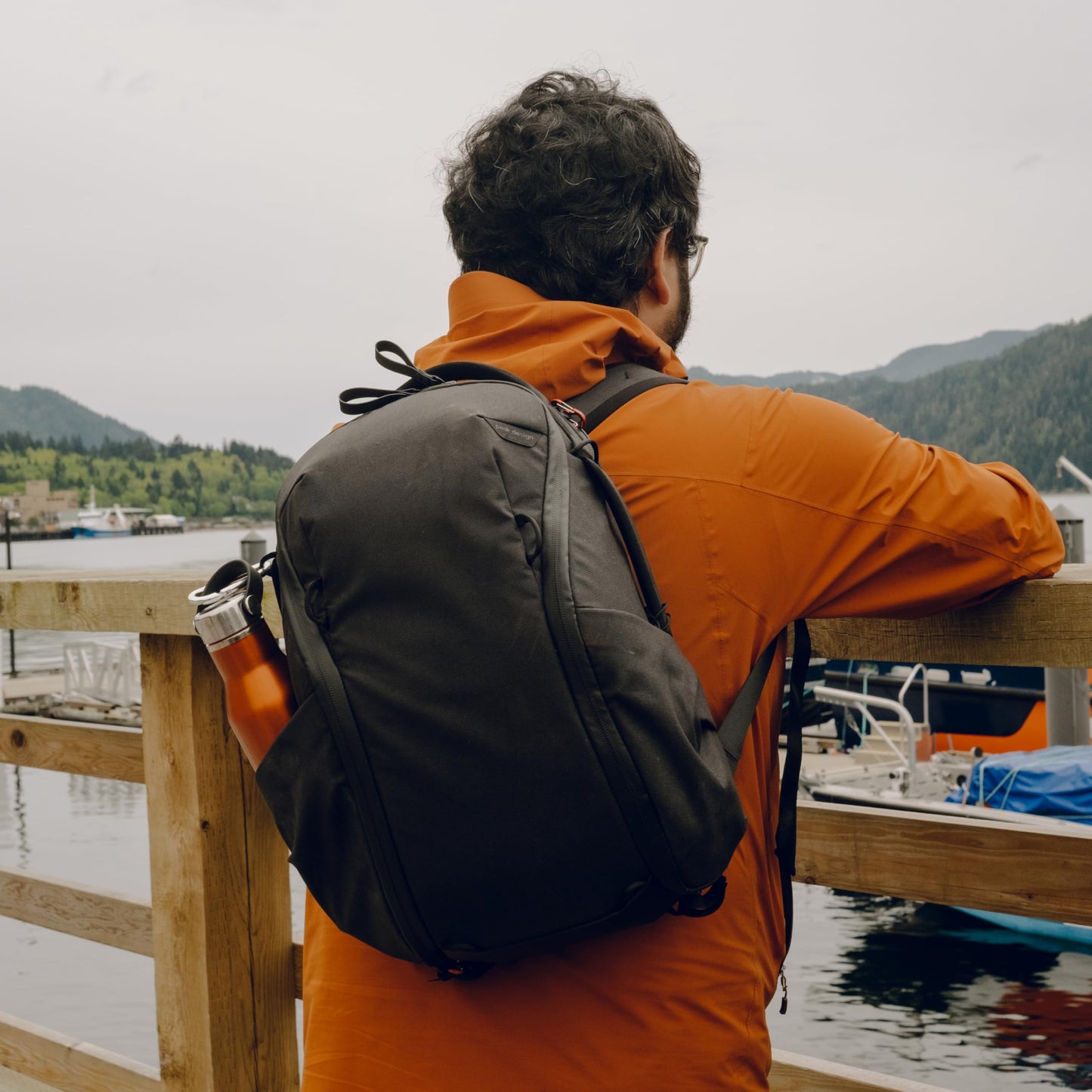 Mochila Peak Design Negra 15L para Computadora Portátil