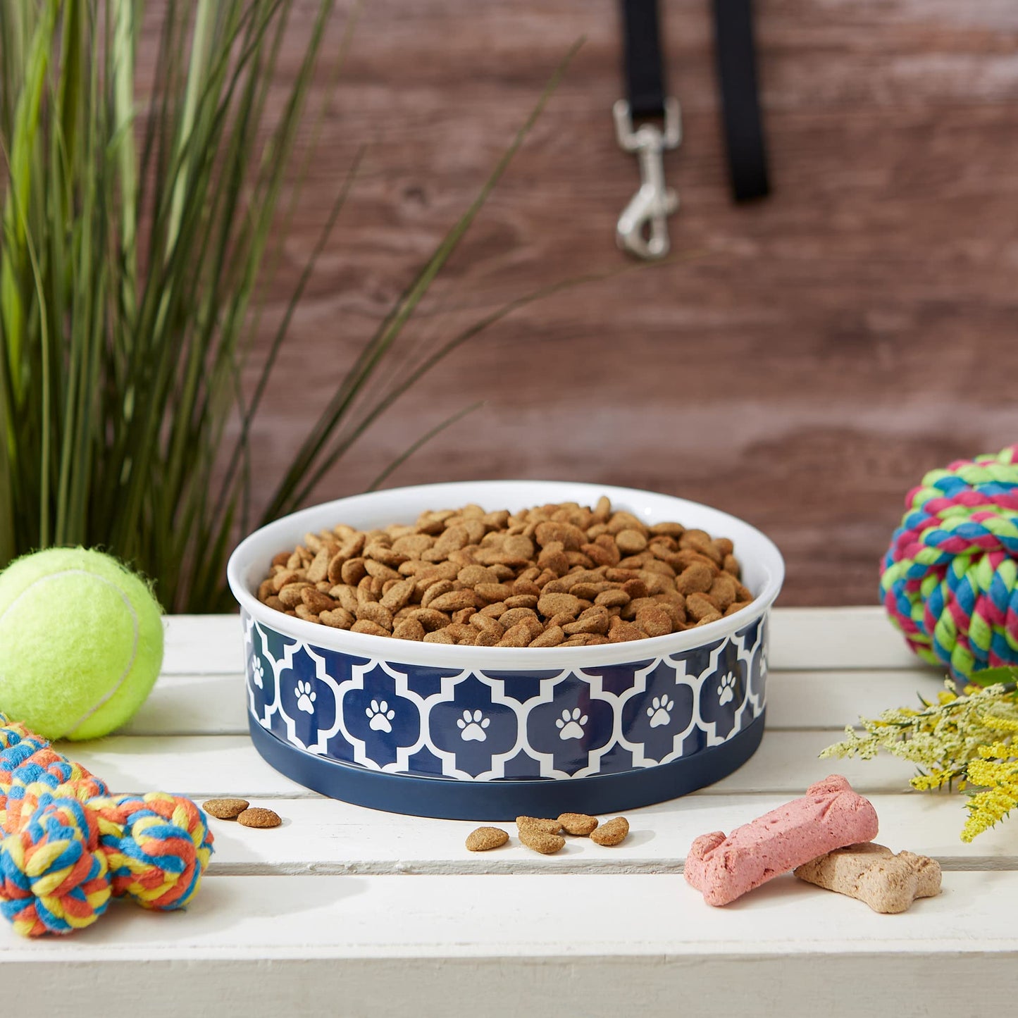 DII Bone Dry Lattice Ceramic Pet Bowl for Food & Water with Non-Skid Silicone Rim for Dogs and Cats (Large - 7.5" Dia x 4"H) Nautical Blue
