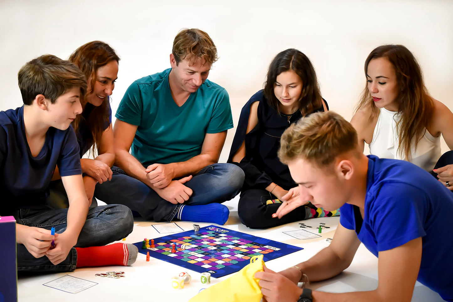 AFORTUNADA MENTE Juego de Mesa Valeria Arellano | Juego didáctico de educación financiera + Inteligencia Emocional para niños, jóvenes y Adultos ¡Nuevo! inglés & español. AfortunadaMente