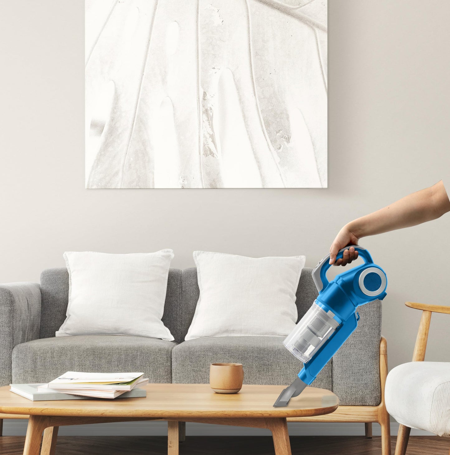 Koblenz Lyra, Aspiradora Vertical Ciclónica 3-en-1, Stick Vac, Aspiradora de Mano y de Bastón, Cable de 5m, Copa de Polvo de 400ml, Sin Bolsa, 2 Sistemas de Filtrado, Accesorios Incluidos, Color Azul