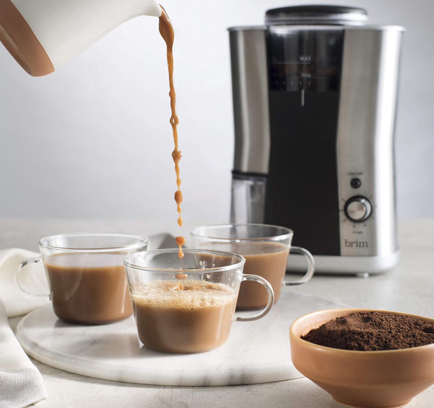 BRIM - Molinillo cónico de rebabas, molienda uniformemente frijoles para 1 a 17 tazas de café, cuenta con un recipiente de grano extraíble, 17 ajustes precisos de tamaño de molienda y conveniente