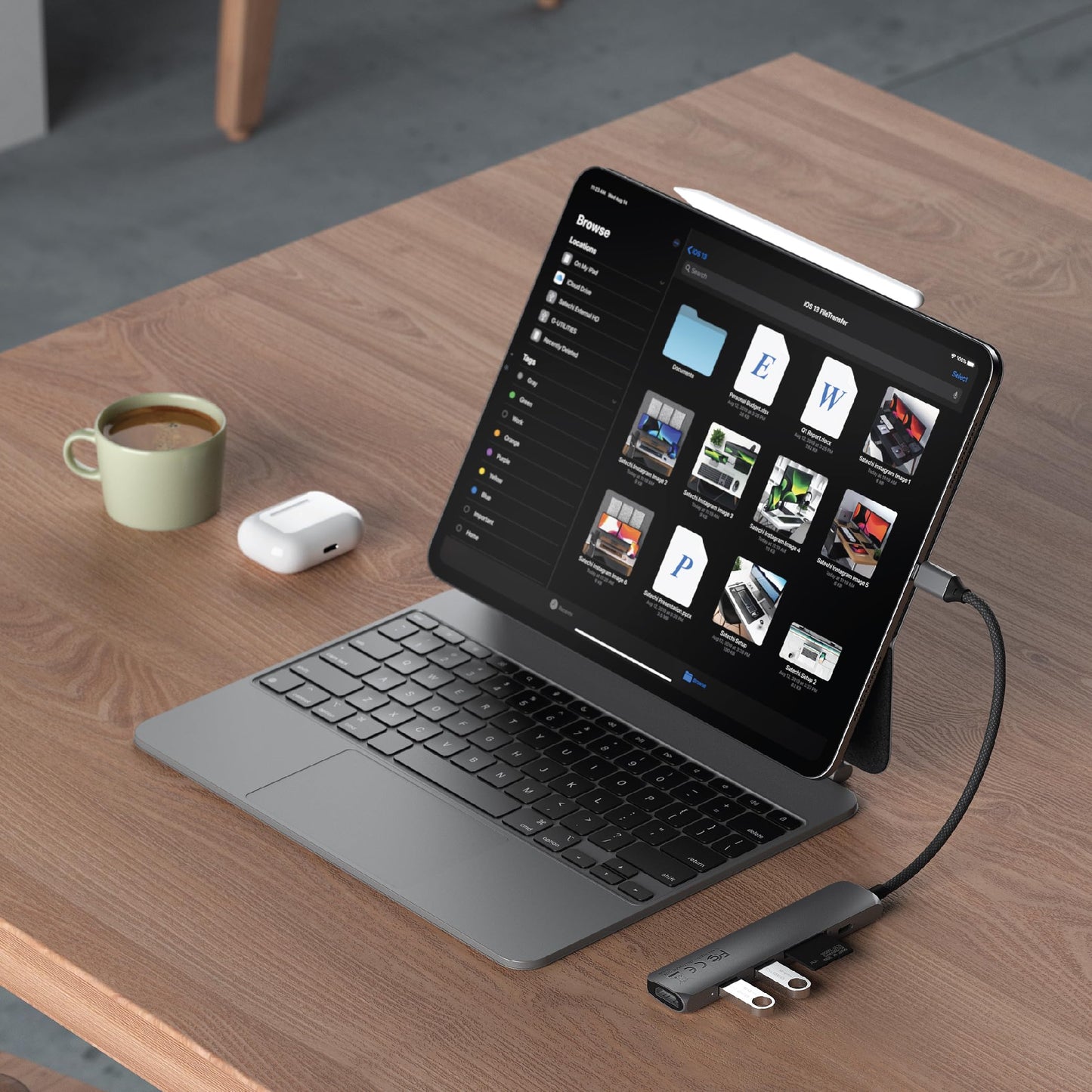Adaptador USB-C SATECHI Gris Espacial 6 en 1 con HDMI 4K para MacBook Pro/Air M4-M1 y iPad