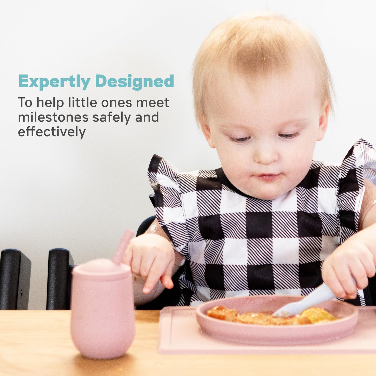ezpz Tiny Plate (Blush) - Mantel individual de silicona con succión + plato para bebés - 6 meses + - Suministros de destete LED para bebés - Se adapta a la mayoría de bandejas para sillas altas