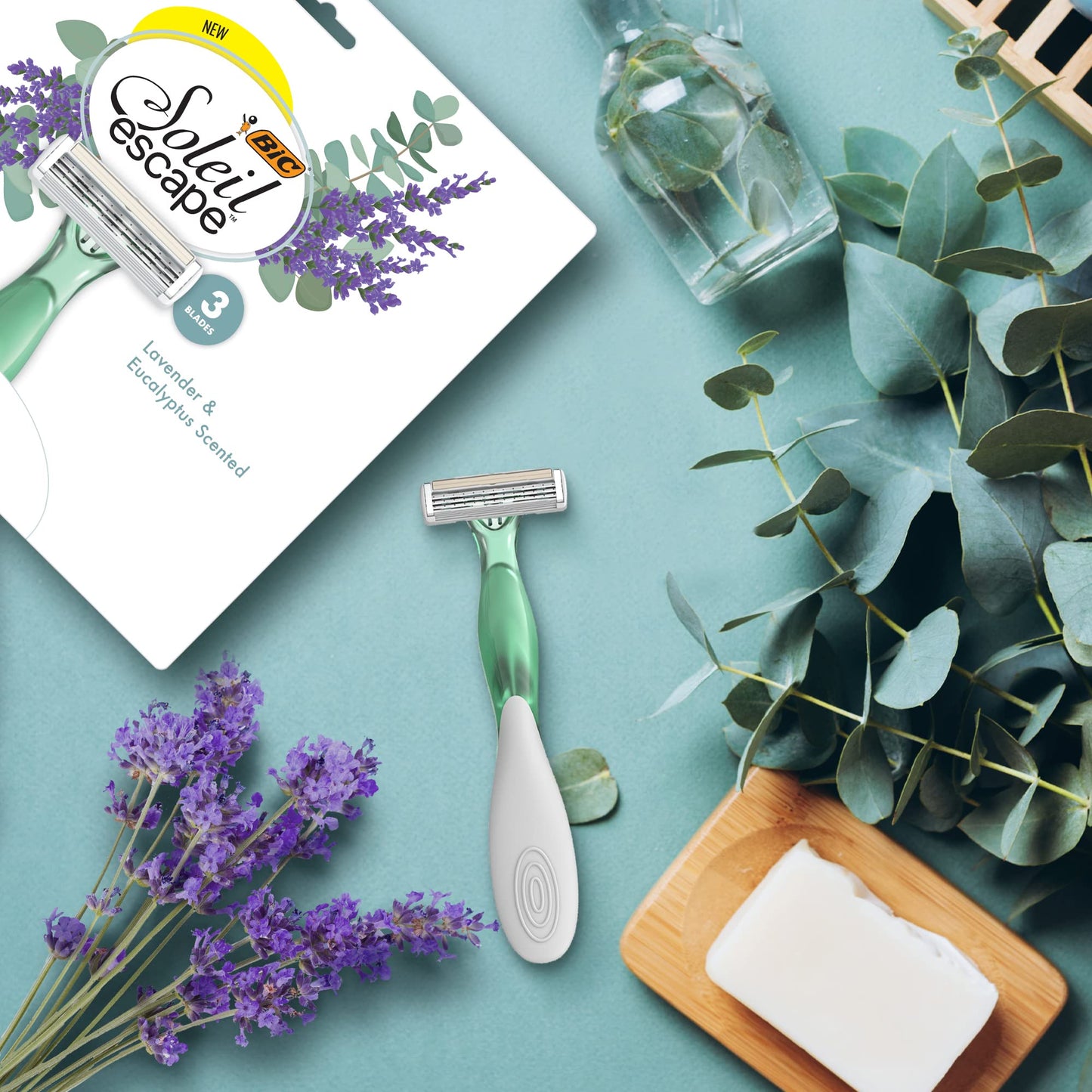 BIC Soleil Escape - Maquinillas de afeitar desechables para mujer, 3 cuchillas, tira de humedad con aceite de almendras 100% natural, asas perfumadas de lavanda y eucalipto, paquete de 4 maquinillas de afeitar desechables para mujer