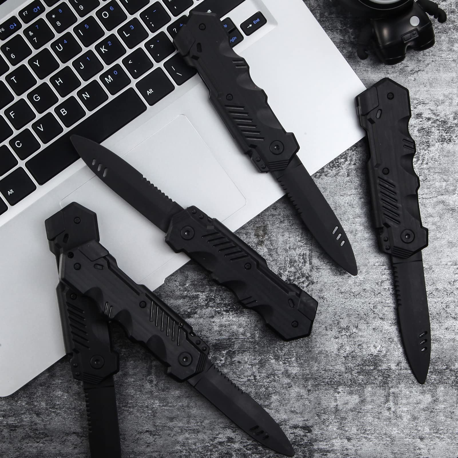 Juego de Cuchillos Retráctiles ZJoey Falsos de Plástico para Halloween 9 Unidades