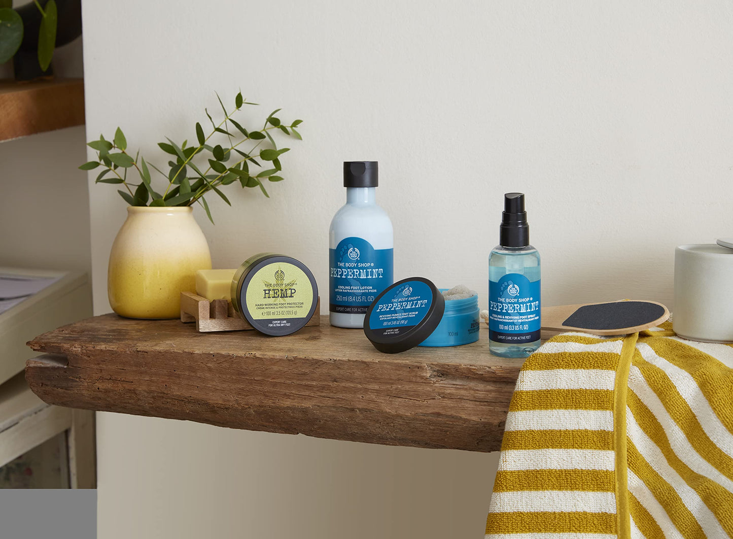 Exfoliante Revitalizante Pumice The Body Shop Menta Peppermint para Pies