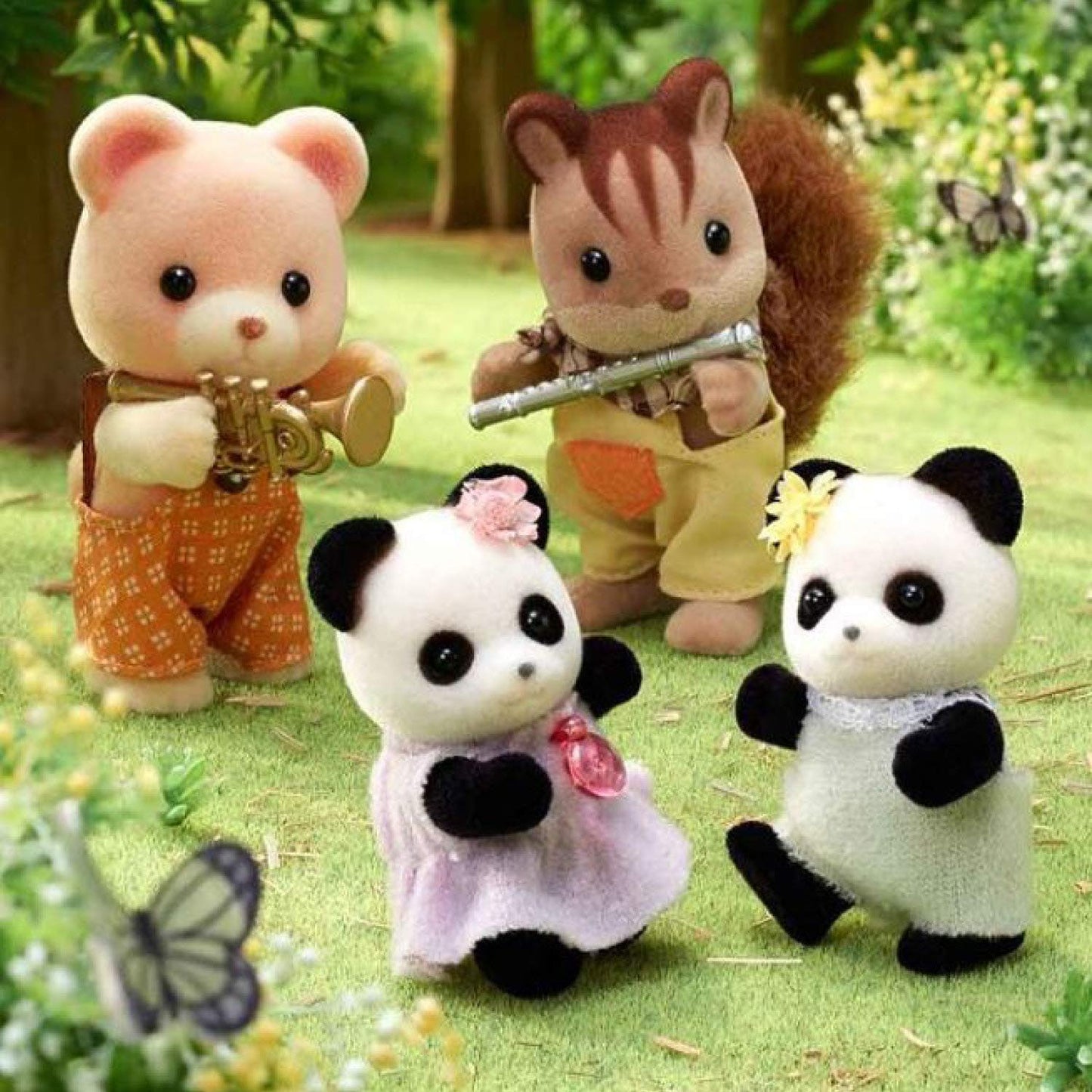 Calico Critters Pookie Panda Family, muñecas, Cifras de casa de muñecas, Juguetes coleccionables con 4 Cifras Incluidas