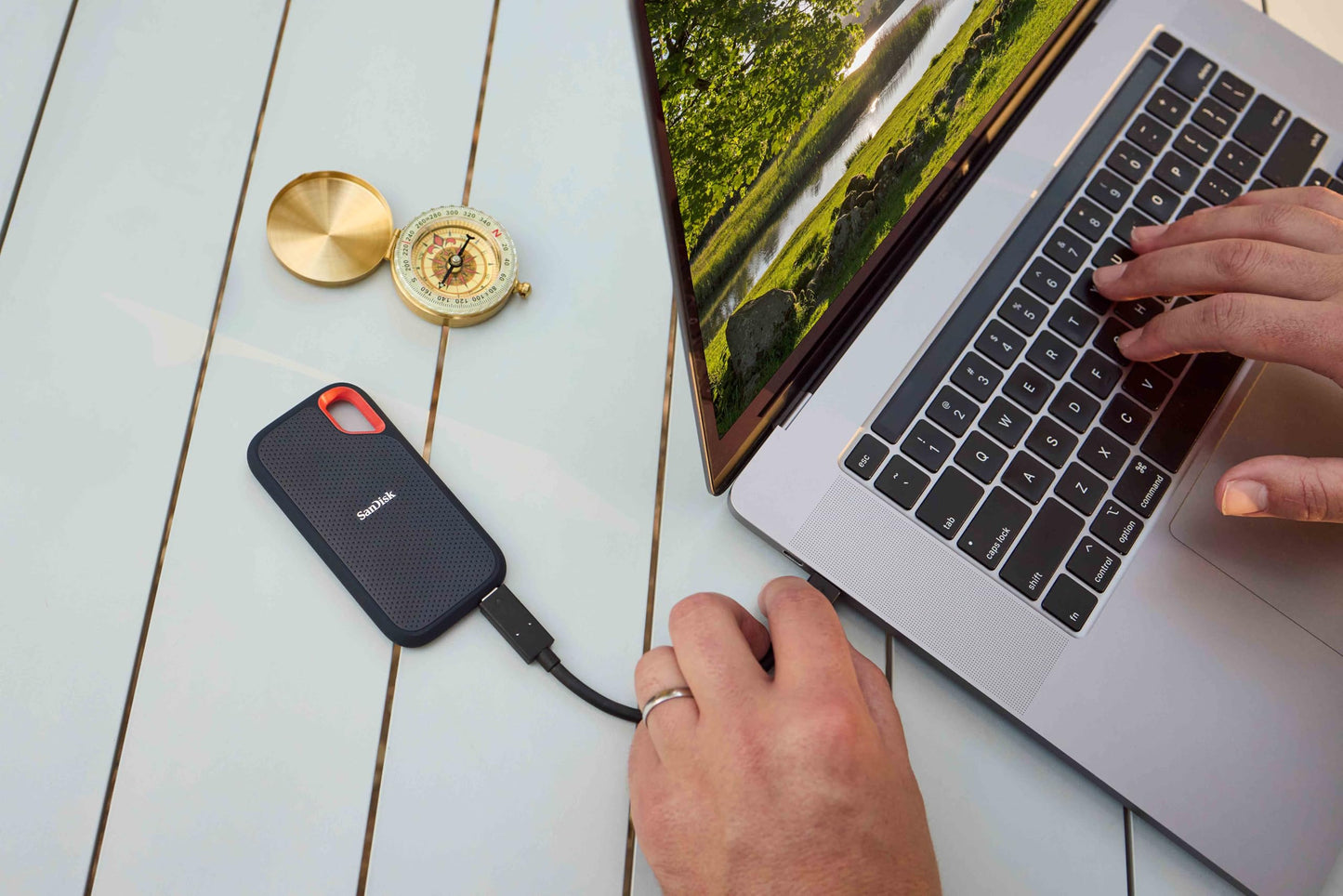 SSD Portátil SanDisk 8 TB Negro Resistencia al Agua y Polvo IP65