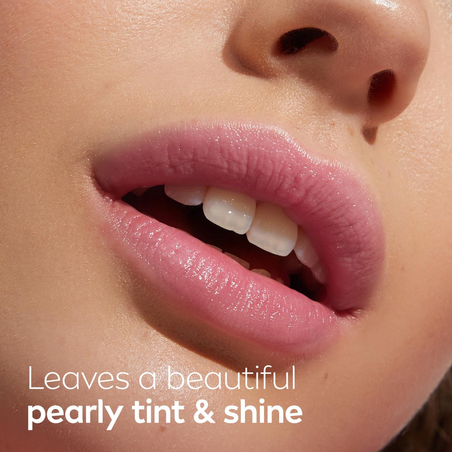 Bálsamo Labial NIVEA Shimmer Hidratante con Manteca de Karité y Aceite de Jojoba 4 Pack