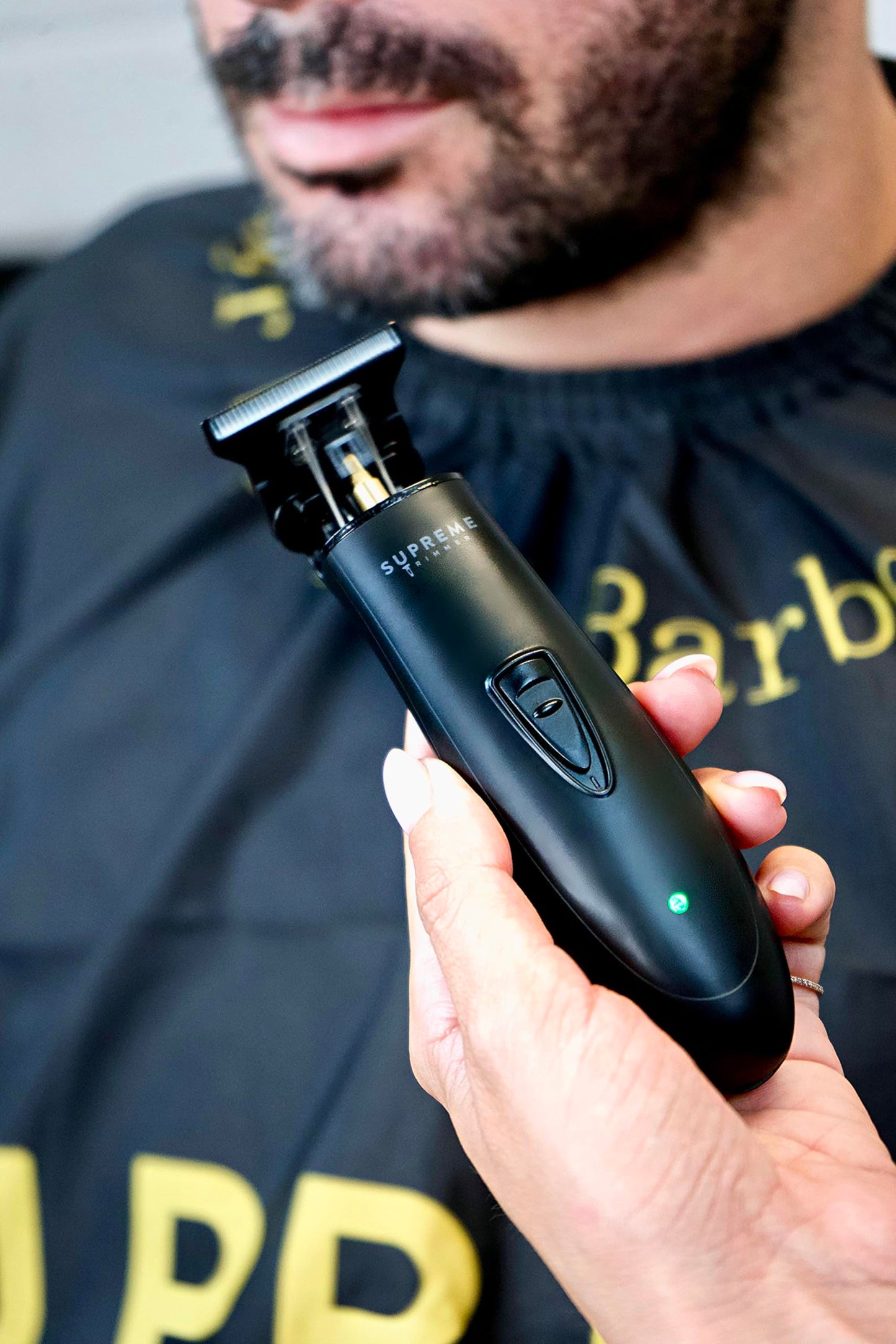 Supreme Trimmer - Kit de corte de pelo de peluquero y afeitadora de papel de aluminio para hombre - ST5220 y STF602 Combo rojo