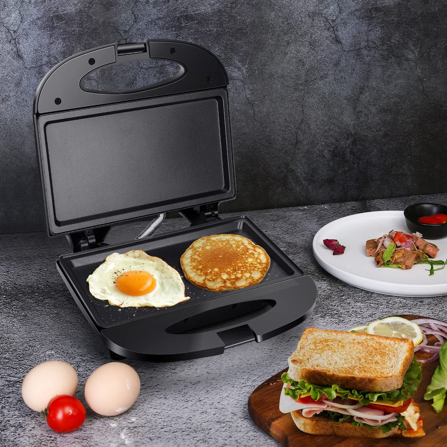 Aigostar Sandwichera con superficie antiadherente de rejilla profunda para huevo, jamón, filetes, parrilla eléctrica compacta tostador de Pan negro, certificado ETL, Roy