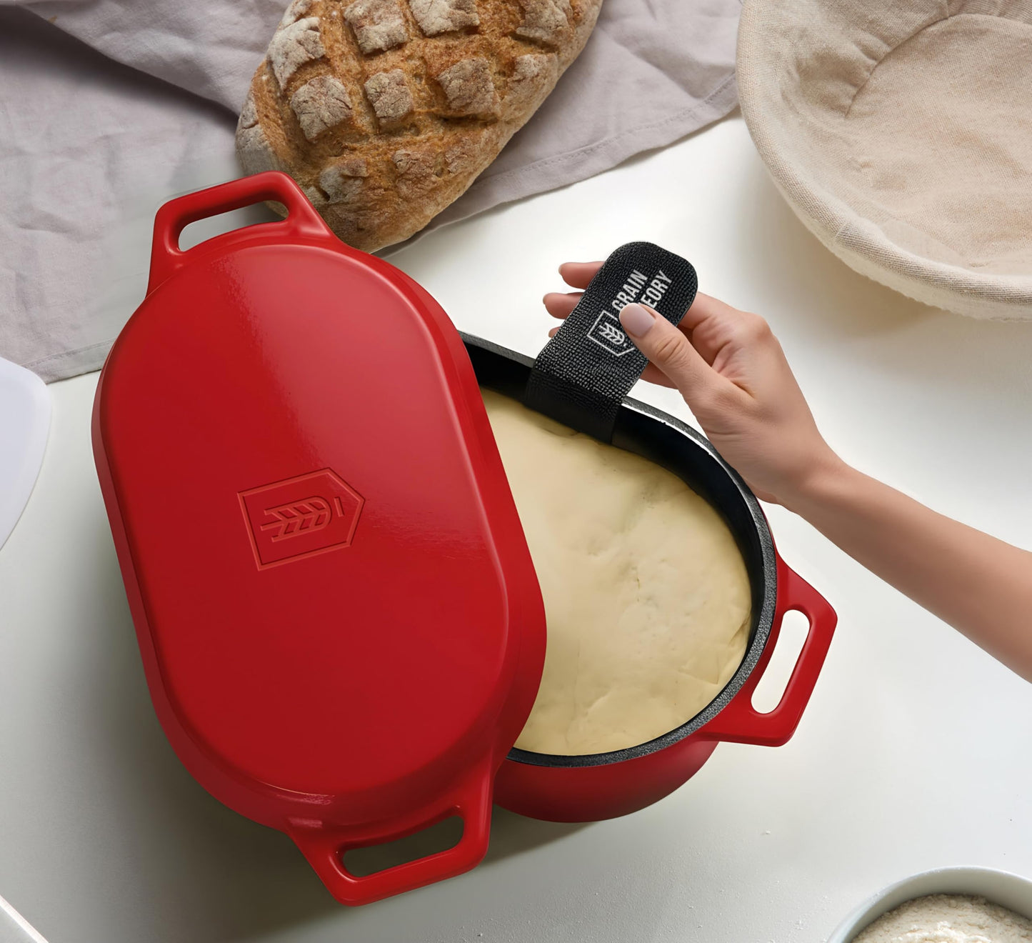 Kook - Horno holandés, para hornear pan, sartén de masa madre, asas dobles, hierro fundido esmaltado, con honda, apto para lavaplatos, 3.4 cuartos de galón, color degradado cereza