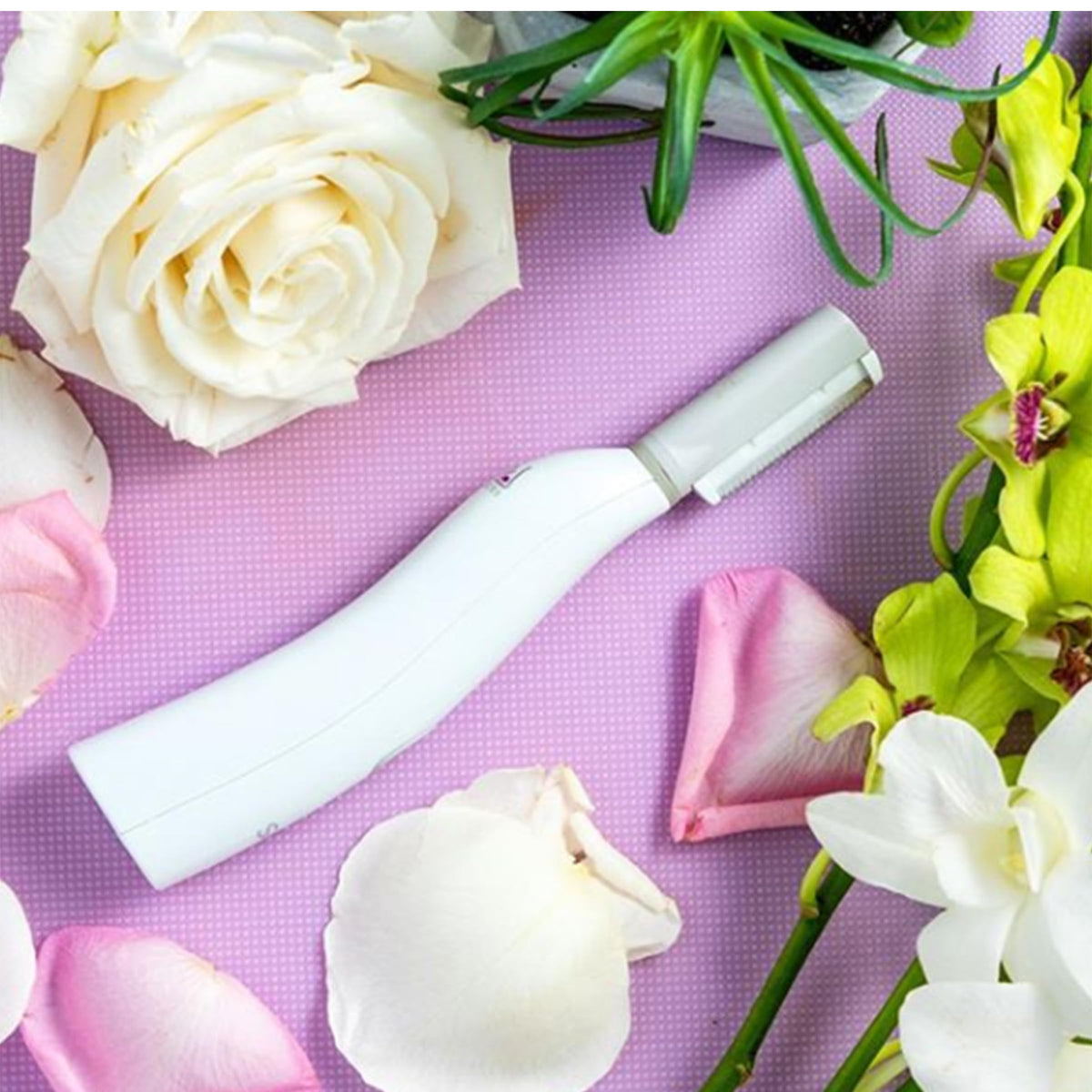 Spa Sciences - Herramienta de dermaplaning SIMA - Sistema patentado de exfoliación facial sin dolor 2 en 1 y eliminación de pelo de melocotón con 7 semanas de tratamiento incluido - Antienvejecimiento - 3 velocidades - Recargable