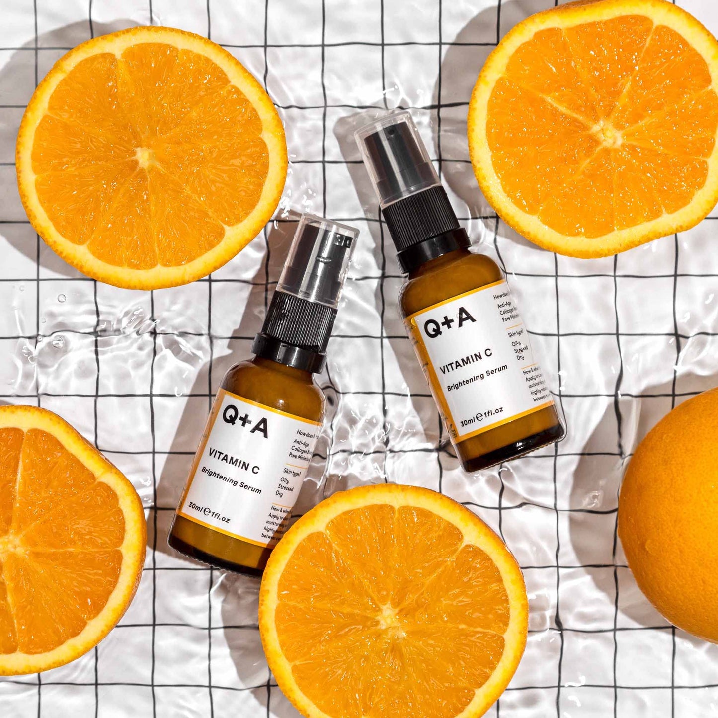 Q+A Sérum Iluminador de Vitamina C, Ilumina y Refresca tu Piel con este Sérum Facial Hibrido Rico en Antioxidantes e Hidratante, 30ml
