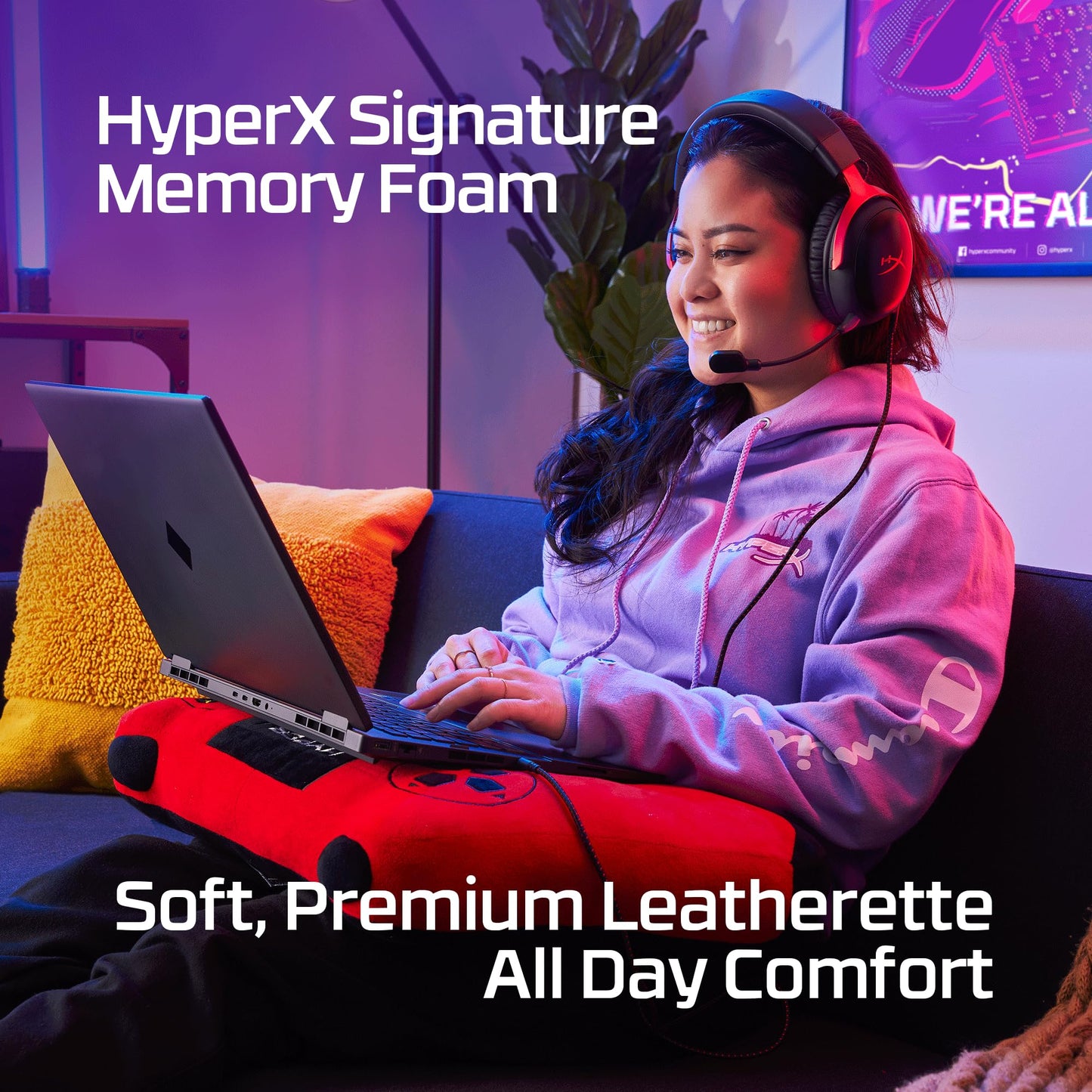 HyperX Audífonos Cloud III – con Cable, PC, PS5, Xbox Series X|S, Memory Foam, Ultra-Clear 10mm Mic, USB-C, USB-A, 3.5mm, Blanco/Rosa
