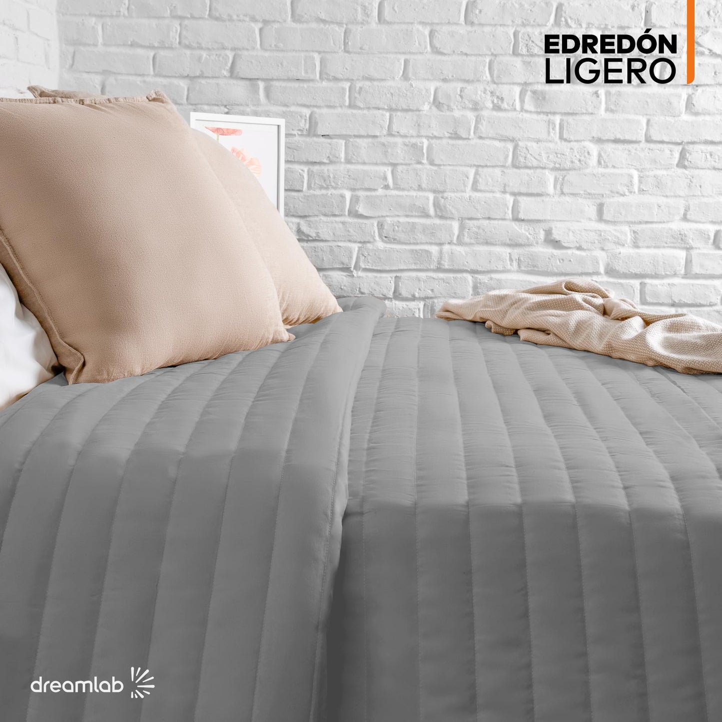 Dreamlab Edredón Ligero de Verano. Colcha de Cama Rellena de Suaves Microfibras Recubiertas con Gel. Lavado a Máquina. Hipoalergénico. (Gris Claro, Matrimonial 195 x 223cm)