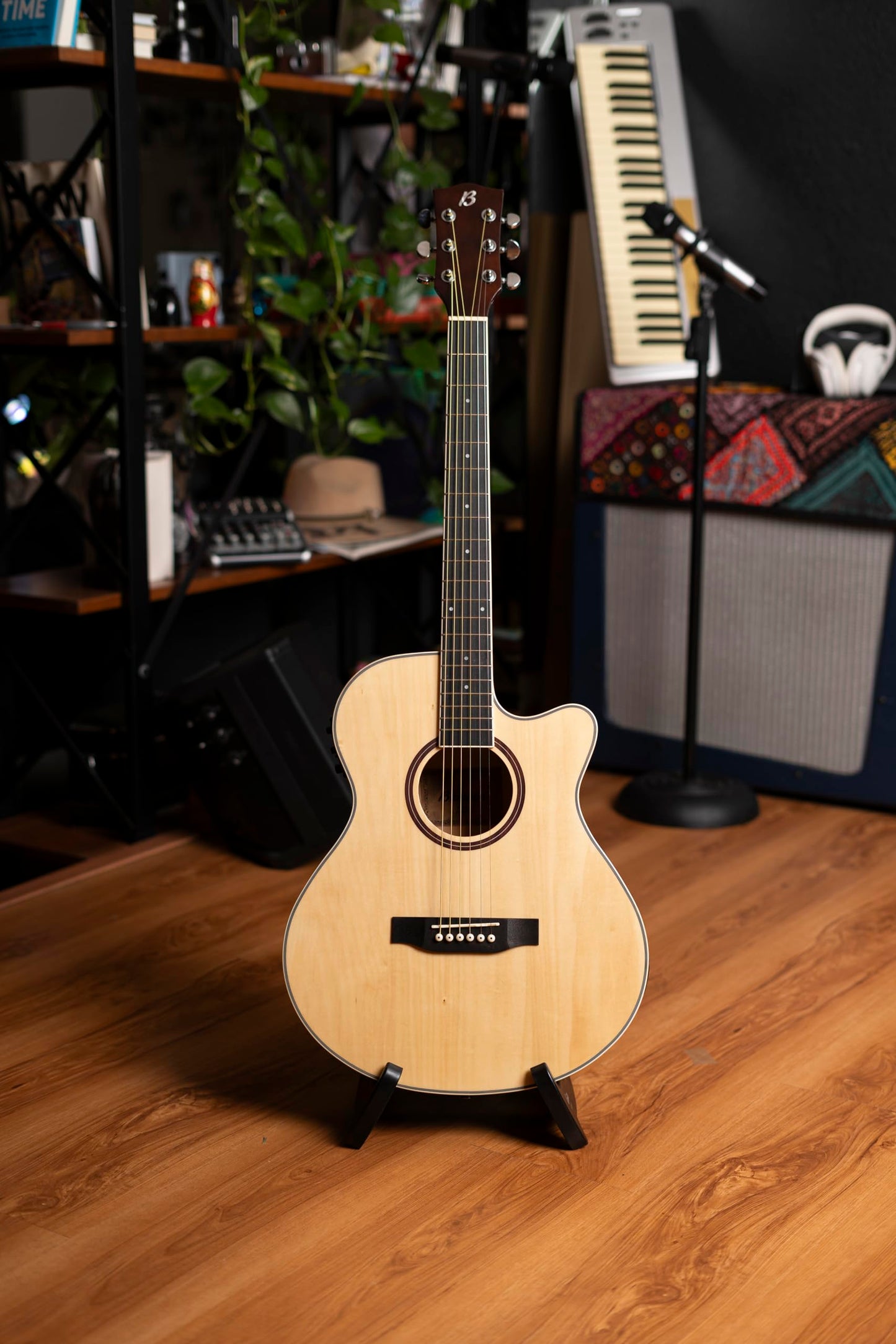 BAMBOO, Guitarra Electroacustica Natural Linden - Incluye Funda - Guitarra Acustica con corte y equalizador para principiantes.