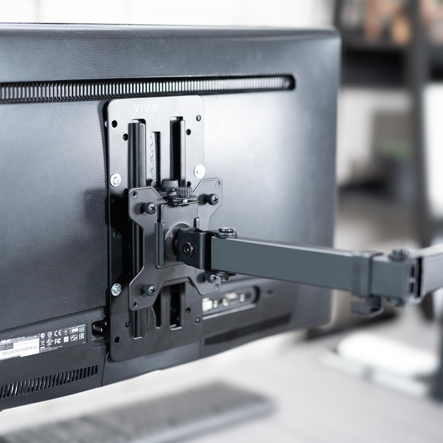 Adaptador VESA Vivo Negro de Altura Ajustable para Monitor Individual de 13 a 27 Pulgadas