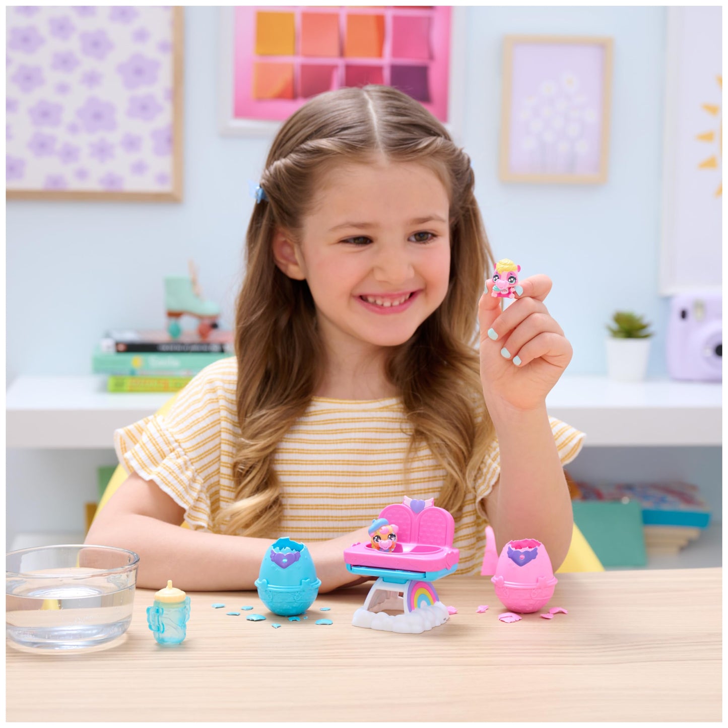 HATCHIMALS Alive, Set de Juego con Carrito de Juguete y 2 Minifiguras en Huevos Que se rompen Solos, Juguetes para niños