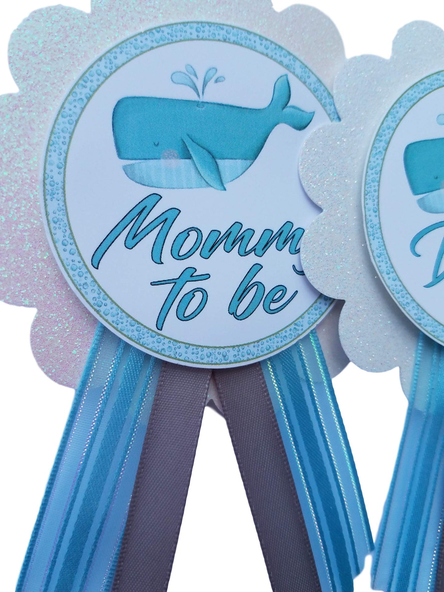 2 Mommy & Daddy to Be Pin Whale Ocean Baby Shower It's a Boy for parents to wear, Blue & White Sprinkle, Una talla, Cartulina cartulina cintas de satén, No es una piedra preciosa