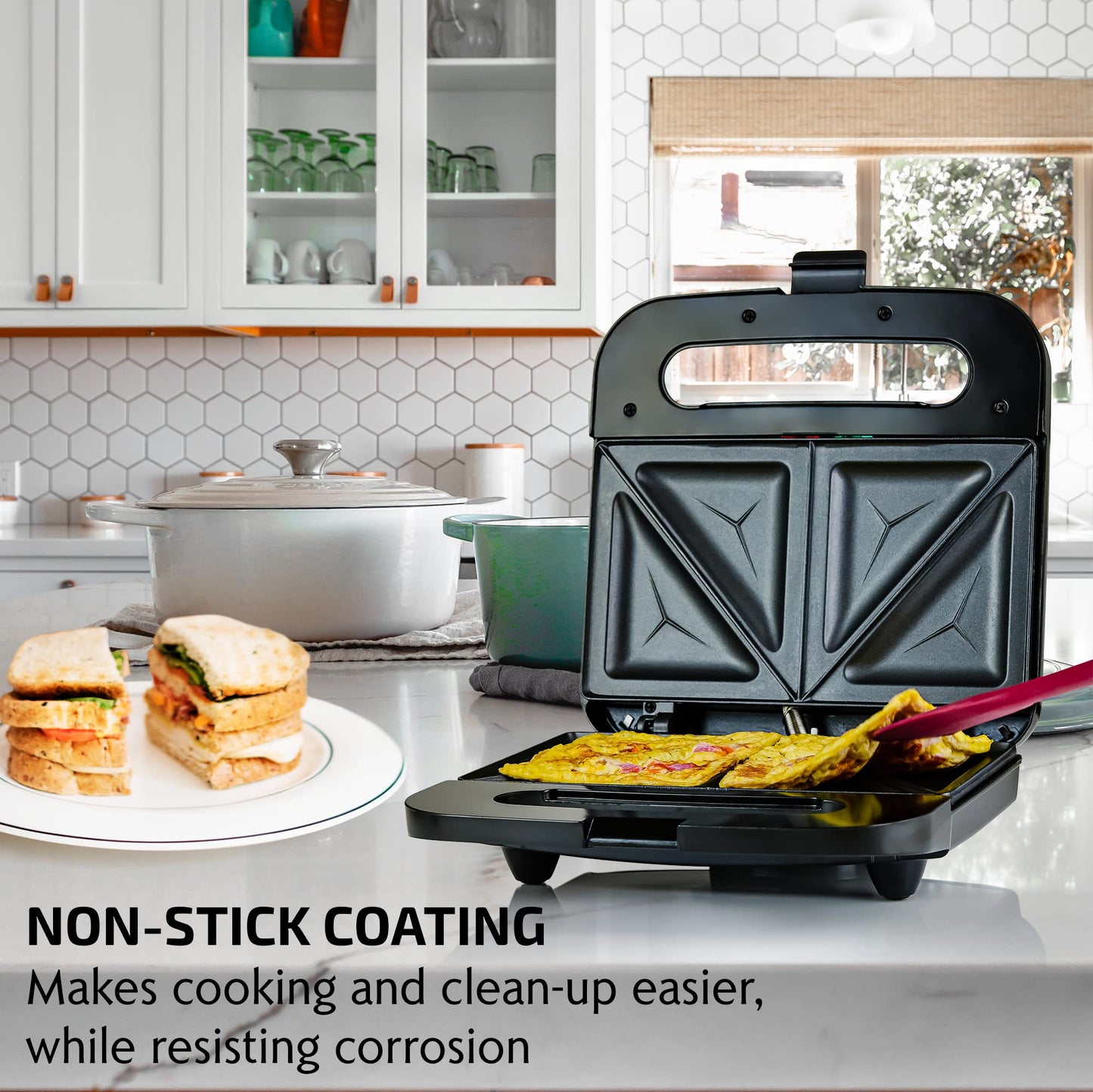 Sandwichera Eléctrica Ovente Negro Antiadherente 750W 2 Rebanadas