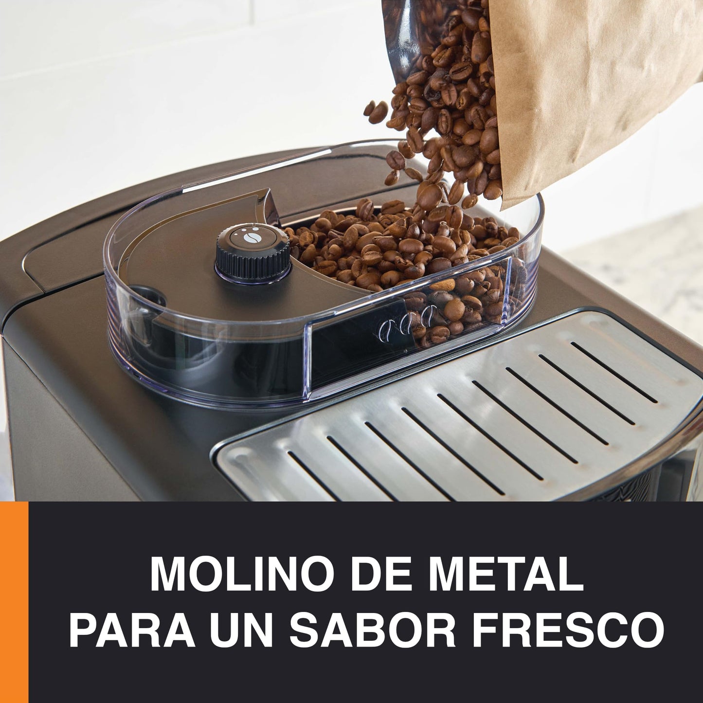 KRUPS Espresseria Súper Automática Quattro Force, diseño compacto, obteniendo el mismo sabor delicioso del café. Capacidad 1.7L, EA82FBMX