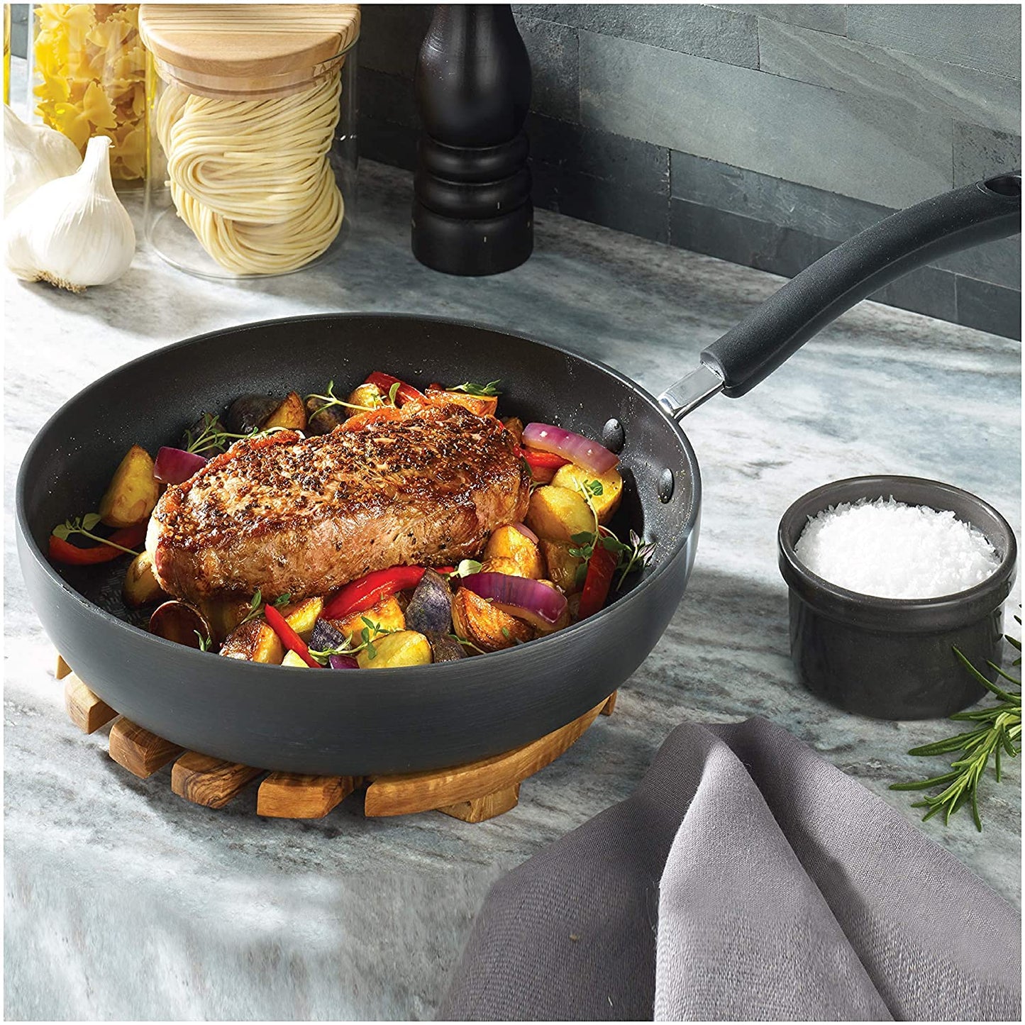 Juego de utensilios de cocina All-Clad, Gris, 8 and 10-Inch, 1