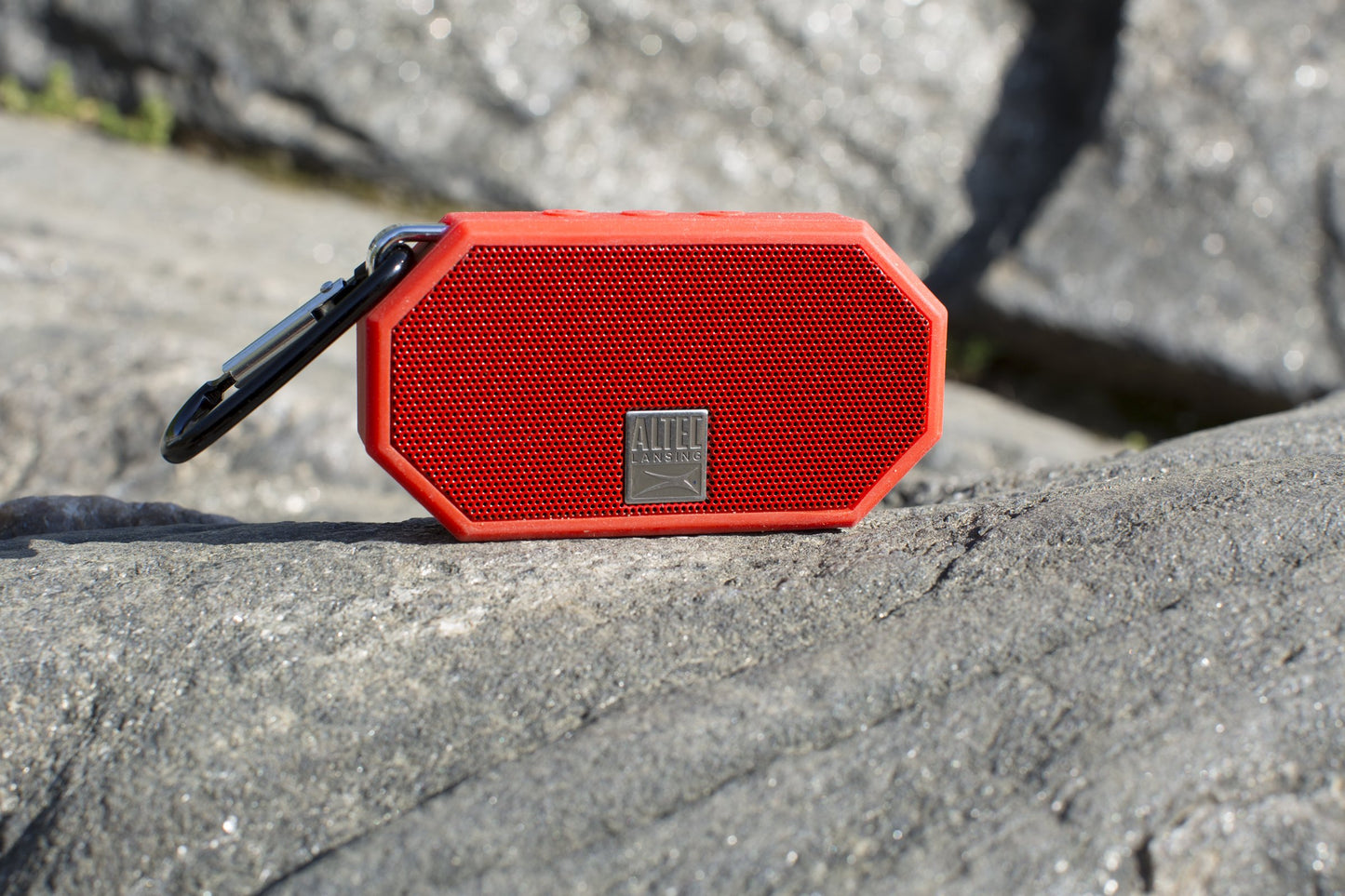 Altec Lansing IMW257-DR Mini H2O Waterproof, Sandproof, Snowproof and Shockproof Bluetooth Bocina, Deep Red