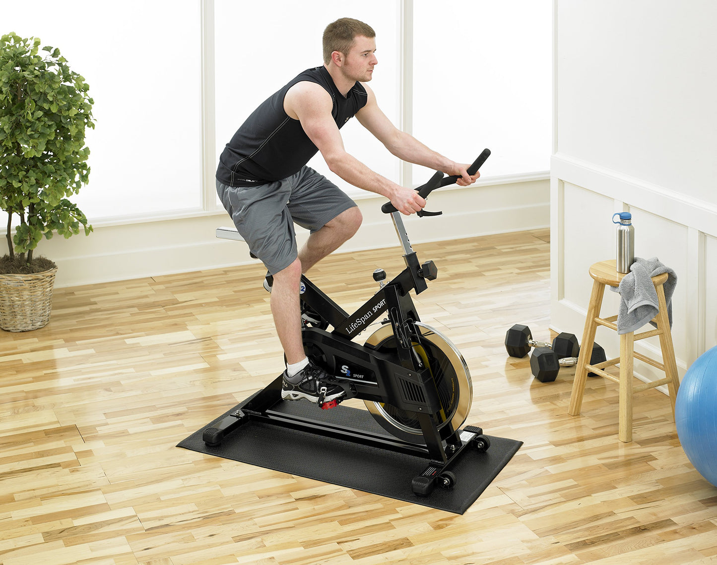 Tapete P.V.C. Supermats Negro Resistente Ideal para Bicicletas estáticas