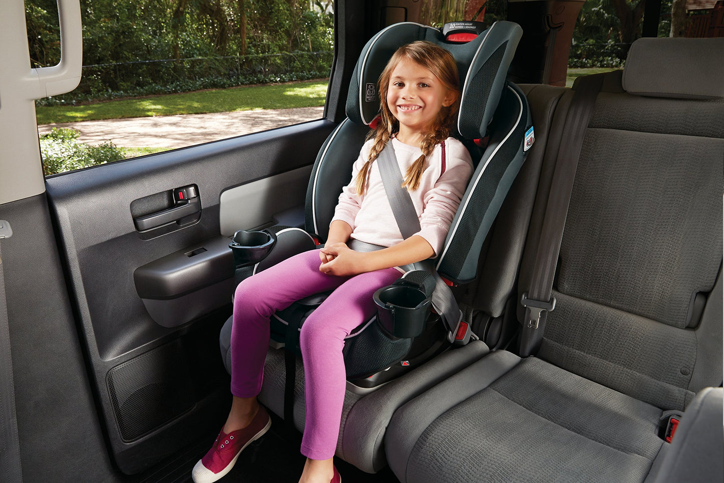 Graco SlimFit 3 en 1 Asiento de coche convertible, diseño que ahorra espacio, Darcie, adecuado para trasero y delantero, asiento elevador de respaldo alto con reposacabezas de 10 posiciones