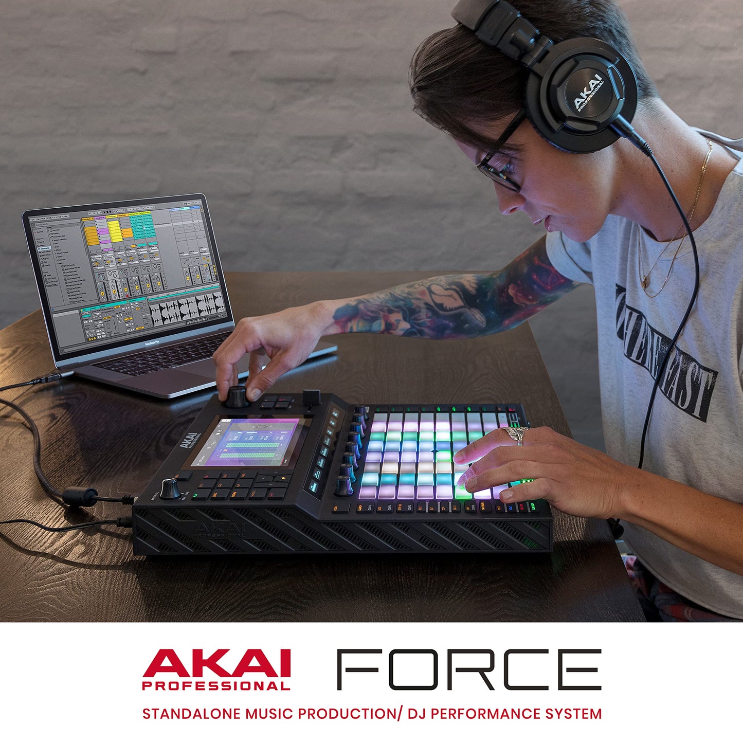 AKAI Professional FORCE – Sistema autónomo de producción musical, secuenciador MIDI, Synth Engines, MPC sampling y lanzamiento de clips estilo Ableton