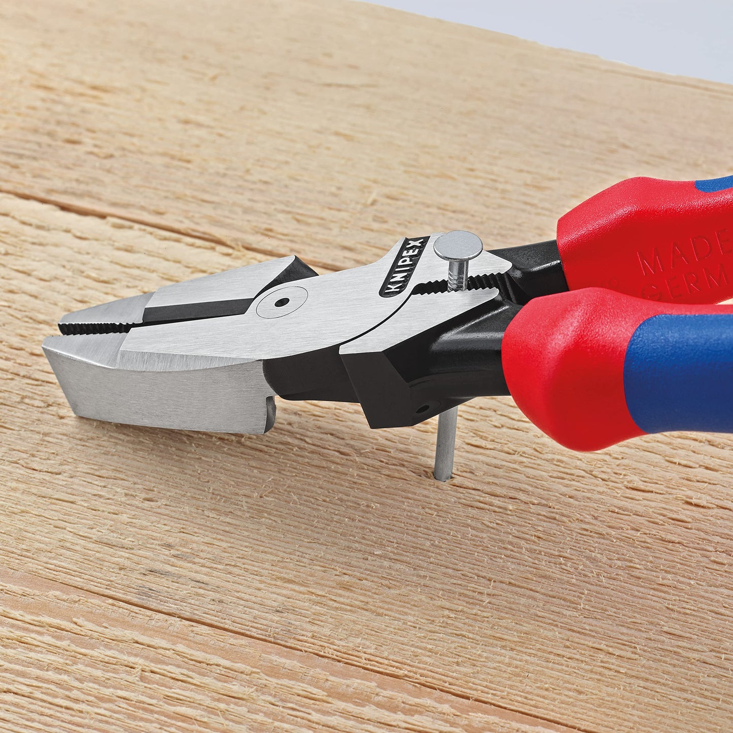 Knipex 09 01 240 SB Alicate Universal Lineman's Pliers Modelo Americano Atramentado Recubiertos de Plástico Antideslizante, 240 mm, color negro