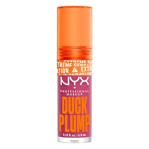 NYX Professional Makeup, Duck Plump, 7ml. Tono: Pick me Pink (rosa). Brillo labial voluminizador con efecto plumping para un volumen instantáneo. Gloss infusionado con jengibre picante para un volumen visible y de larga duración. Fórmula vegana.