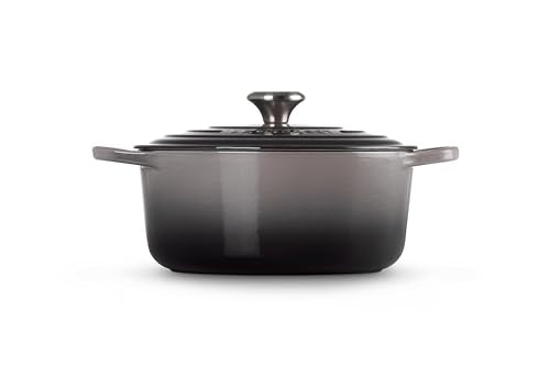 Le Creuset Signature Enameled Cast-Iron 5-1/2-Quart Round French (Dutch) Oven, Oyster