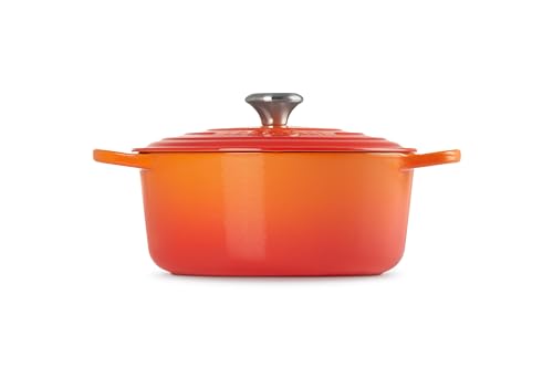 Le Creuset Horno holandés redondo de hierro fundido esmaltado, 5.5 cuartos de galón, llama