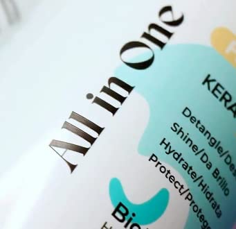 Voglia Termoprotector Capilar Bio-Liberarsi 960ml Gel base agua que protege tu cabello. Eliminador de frizz sin sensación grasosa. Resalta forma natural del cabello controlando el volumen. Genial para cabello con ondas y rizos.