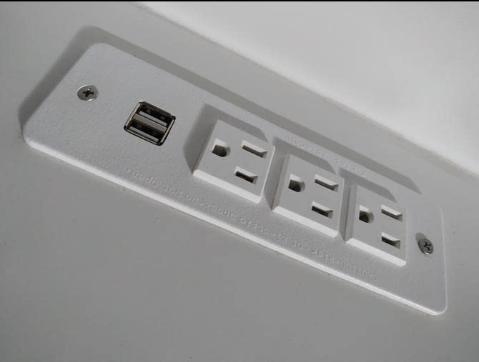 Regleta Tira de Energía Empotrado Oculto Montado 3 Tomas de Tierra Salida 2 USB con Interruptor 3 Metros de Cable de Alimentación para Escritorio Mesa de Conferencias Gabinete Sofá (3AC&2USB White)